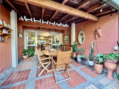 Apartamento de 3 alcobas en venta en La Aguacatala, Medellín, 310 m² · foto 5 de 20