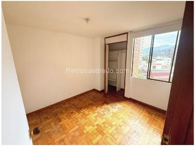 Apartamento de 3 alcobas en venta en Castropol, Medellín, 95 m² · foto 4 de 12