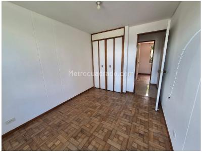 Apartamento de 3 alcobas en venta en Castropol, Medellín, 95 m² · foto 11 de 12