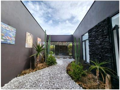 Casa de 4 alcobas en venta en Llano Grande, Rionegro, 1875 m² · foto 8 de 20