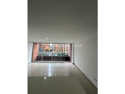 Apartamento de 3 alcobas en venta en San German, Medellín, 78 m² · foto 2 de 20