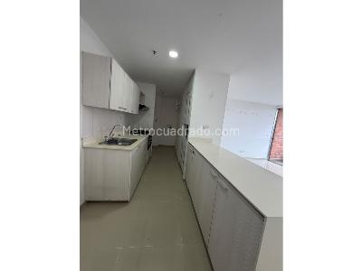 Apartamento de 3 alcobas en venta en San German, Medellín, 78 m² · foto 7 de 20