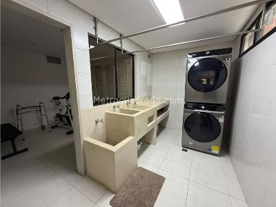 Apartamento de 3 alcobas en venta en El Poblado, Medellín, 307 m² · foto 12 de 20