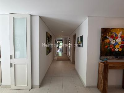 Apartamento de 3 alcobas en venta en El Poblado, Medellín, 307 m² · foto 18 de 20