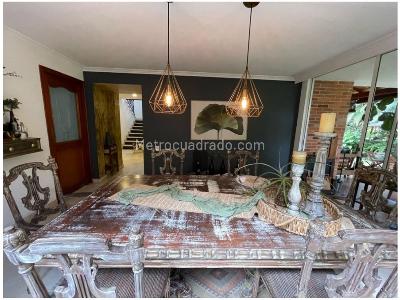Casa de 3 alcobas en venta en Loma Benedictinos, Envigado, 318 m² · foto 18 de 20