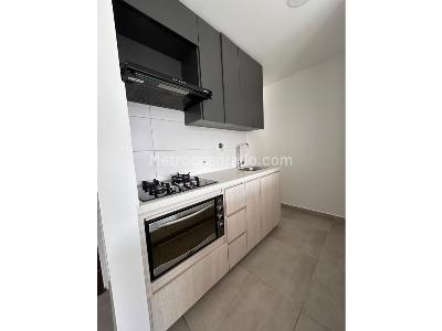 Apartamento de 3 alcobas en venta en San German, Medellín, 83 m² · foto 4 de 17