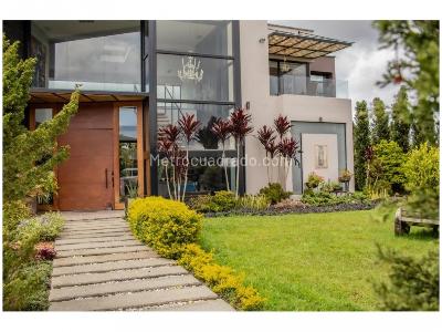 Casa de 4 alcobas en venta en Las Palmas, Envigado, 1603 m² · foto 4 de 12