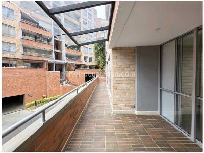 Apartamento de 3 alcobas en venta en Loma Del Chocho, Envigado, 149 m² · foto 19 de 20