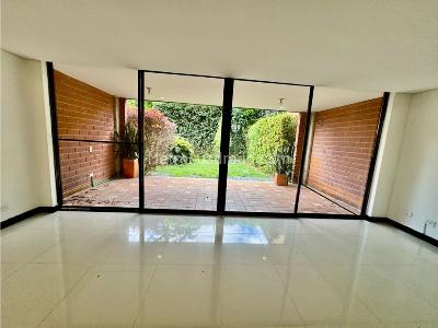 Casa de 3 alcobas en venta en Loma De Las Brujas, Envigado, 199 m² · foto 5 de 20