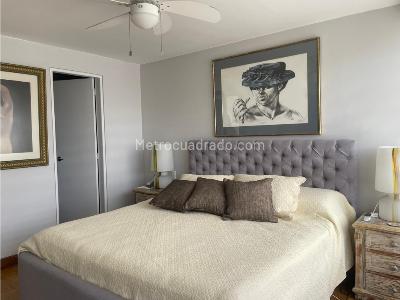 Apartamento de 3 alcobas en venta en El Poblado, Medellín, 140 m² · foto 14 de 19