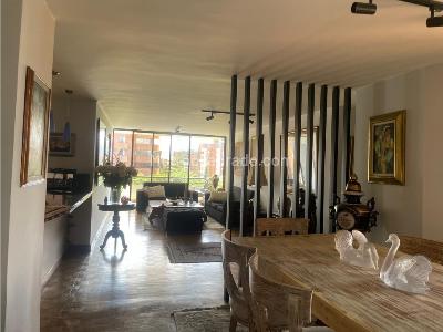 Apartamento de 3 alcobas en venta en El Poblado, Medellín, 140 m² · foto 4 de 19