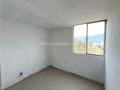 Apartamento de 3 alcobas en venta en Maria Auxiliadora, Sabaneta, 55 m² · foto 13 de 15