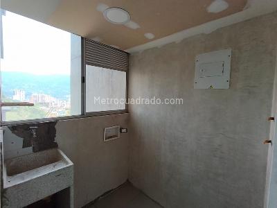 Apartamento de 3 alcobas en venta en Maria Auxiliadora, Sabaneta, 55 m² · foto 5 de 15
