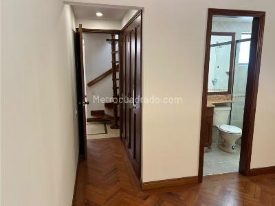 Casa de 3 alcobas en venta en El Poblado, Medellín, 253 m² · foto 17 de 20
