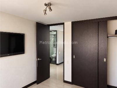 Apartamento de 3 alcobas en venta en El Poblado, Medellín, 128 m² · foto 5 de 15