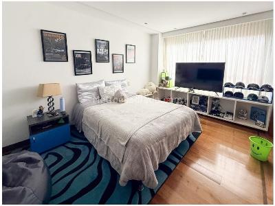 Apartamento de 3 alcobas en venta en El Poblado, Medellín, 244 m² · foto 15 de 20