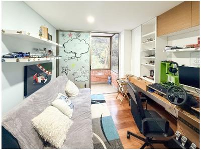 Apartamento de 3 alcobas en venta en El Poblado, Medellín, 244 m² · foto 18 de 20