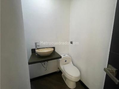 Apartamento de 3 alcobas en venta en San Lucas, Medellín, 128 m² · foto 12 de 16