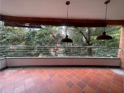 Apartamento de 3 alcobas en venta en San Lucas, Medellín, 128 m² · foto 7 de 16