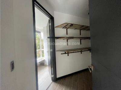 Apartamento de 3 alcobas en venta en San Lucas, Medellín, 128 m² · foto 8 de 16