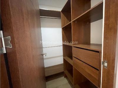 Apartamento de 3 alcobas en venta en El Poblado, Medellín, 110 m² · foto 15 de 20