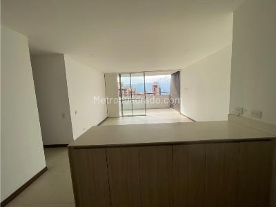 Apartamento de 3 alcobas en venta en El Poblado, Medellín, 110 m² · foto 2 de 20