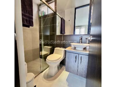 Apartamento de 2 alcobas en venta en Loma De Las Brujas, Envigado, 81 m² · foto 14 de 20