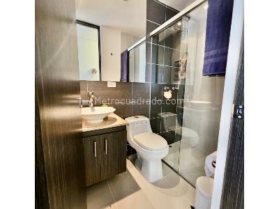 Apartamento de 2 alcobas en venta en Loma De Las Brujas, Envigado, 81 m² · foto 9 de 20