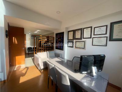 Apartaestudio en venta en La Frontera, Envigado, 53 m² · foto 2 de 20