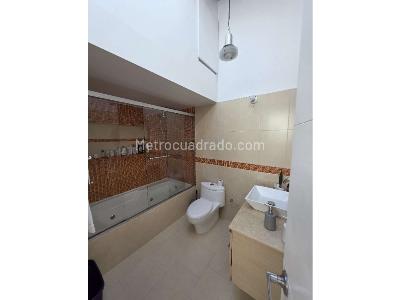Casa de 5 alcobas en venta en Loma De Las Brujas, Envigado, 204 m² · foto 7 de 15