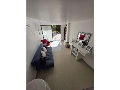 Casa de 5 alcobas en venta en Loma De Las Brujas, Envigado, 204 m² · foto 8 de 15