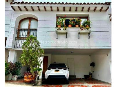 Casa de 4 alcobas en venta en El Poblado, Medellín, 266 m² · foto 16 de 20