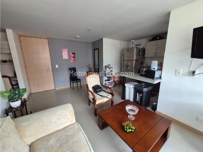 Apartamento de 2 alcobas en venta en La Abadia, Envigado, 61 m² · foto 12 de 20