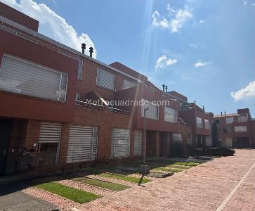 Casa en venta en Santa Lucia, Chía · foto 3 de 15