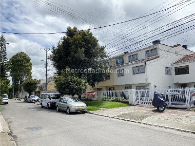 Casa de 5 alcobas en venta en Fuentes Del Dorado, Bogotá, 120 m² · foto 2 de 20