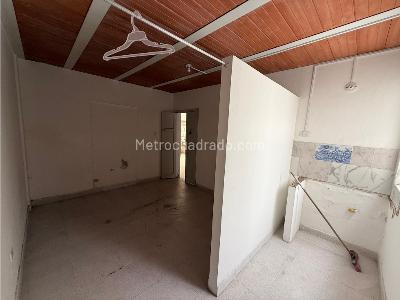 Casa de 5 alcobas en venta en Ricaurte, Bogotá, 370 m² · foto 18 de 20