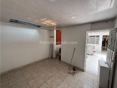 Casa de 5 alcobas en venta en Ricaurte, Bogotá, 370 m² · foto 20 de 20
