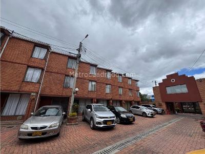 Casa de 3 alcobas en venta en Colina, Bogotá, 36 m² · foto 2 de 20