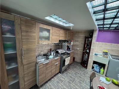 Casa de 3 alcobas en venta en Colina, Bogotá, 36 m² · foto 9 de 20