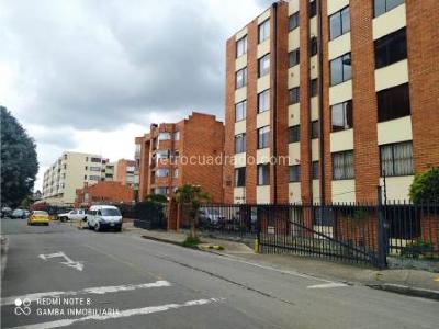 Apartamento en venta en Mazuren, Bogotá · foto 2 de 20