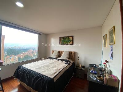 Apartamento de 3 alcobas en venta en Gratamira Reserva, Bogotá, 136 m² · foto 16 de 20