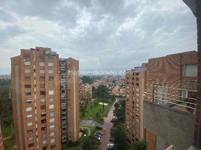 Apartamento de 3 alcobas en venta en Gratamira Reserva, Bogotá, 136 m² · foto 10 de 20