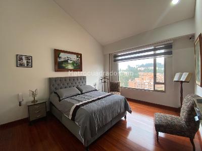 Apartamento de 3 alcobas en venta en Gratamira Reserva, Bogotá, 136 m² · foto 12 de 20