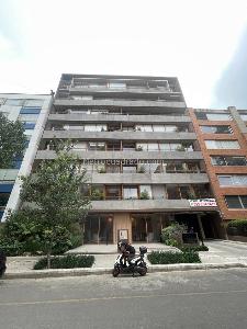 Apartaestudio en venta en Chico, Bogotá, 54 m² · foto 13 de 20