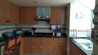 Casa de 5 alcobas en venta en Cedritos Nueva Autopista, Bogotá, 225 m² · foto 17 de 20