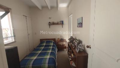 Casa de 5 alcobas en venta en Cedritos Nueva Autopista, Bogotá, 225 m² · foto 13 de 20