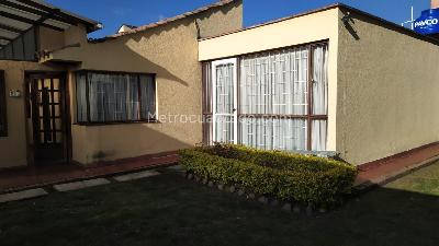 Casa de 5 alcobas en venta en Cedritos Nueva Autopista, Bogotá, 225 m² · foto 2 de 20