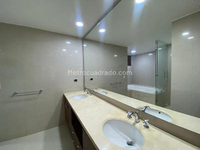 Apartamento en venta en Santa Barbara, Bogotá · foto 16 de 20