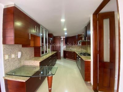 Apartamento de 3 alcobas en venta en Santa Barbara Multicentro, Bogotá, 293 m² · foto 11 de 20