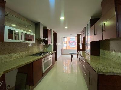 Apartamento de 3 alcobas en venta en Santa Barbara Multicentro, Bogotá, 293 m² · foto 12 de 20